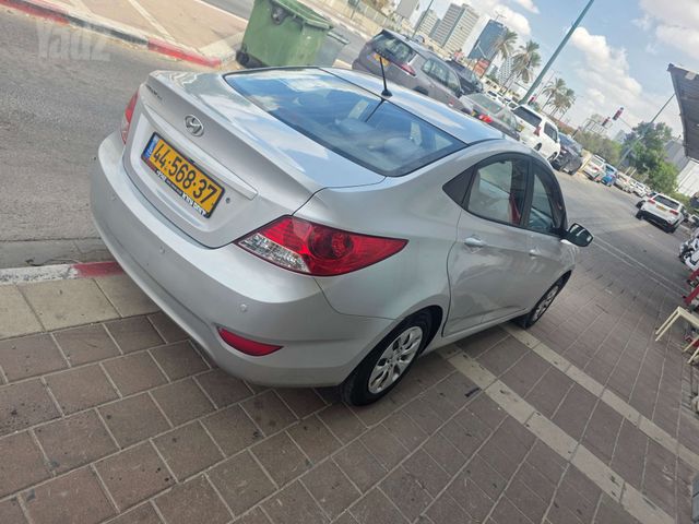 יונדאי אקסנט i25