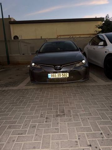 מודעת רכב טויוטה קורולה