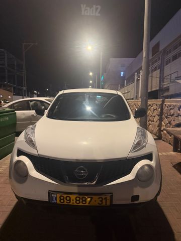 ניסאן ג'וק