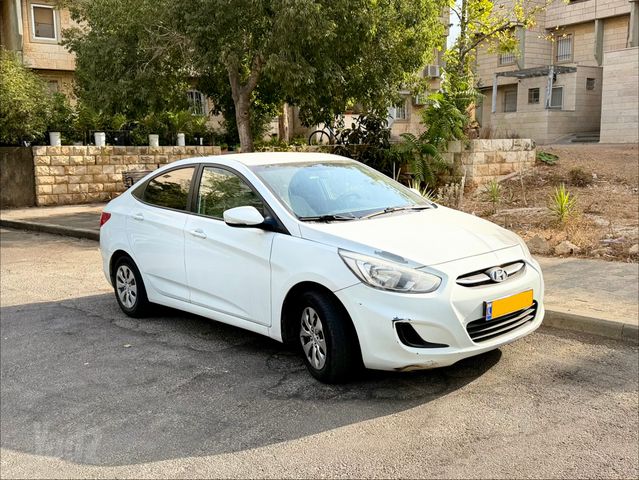 יונדאי אקסנט i25