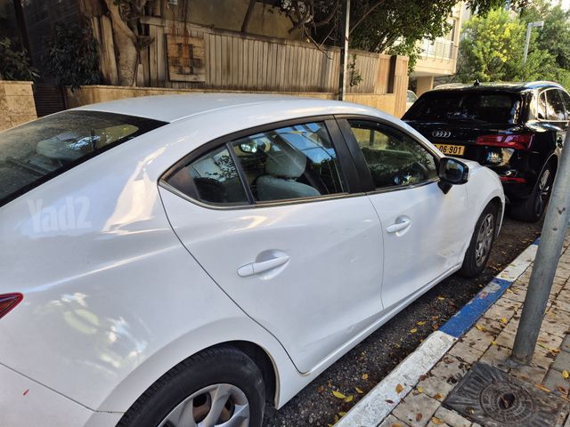 מאזדה 3