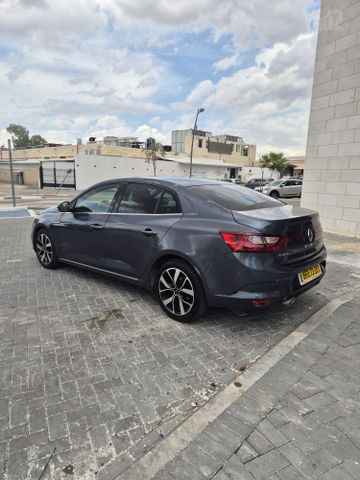 רנו מגאן
