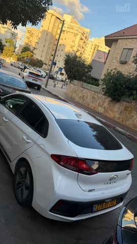 יונדאי איוניק