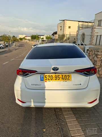 טויוטה קורולה