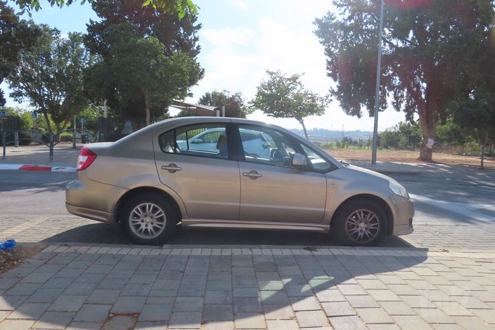 סוזוקי SX4
