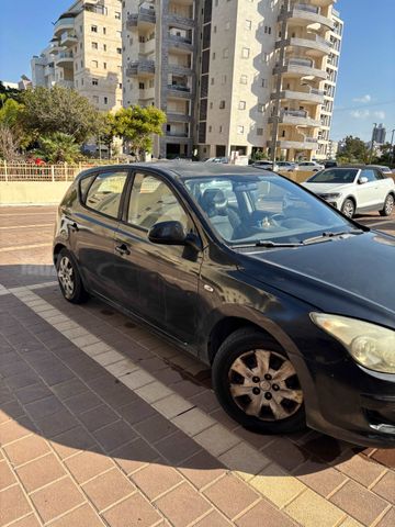 יונדאי i30