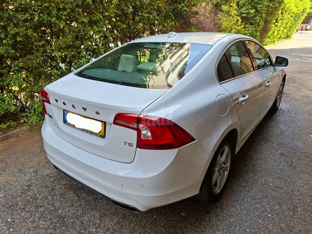 וולוו S60