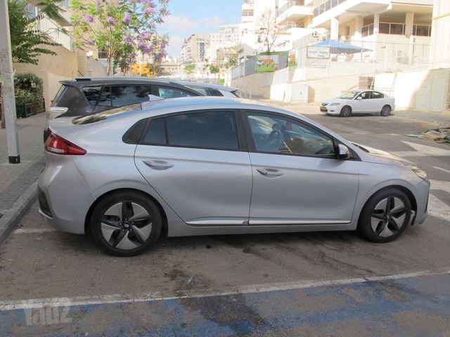 יונדאי איוניק