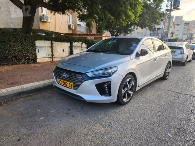 יונדאי איוניק