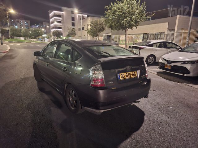 טויוטה פריוס