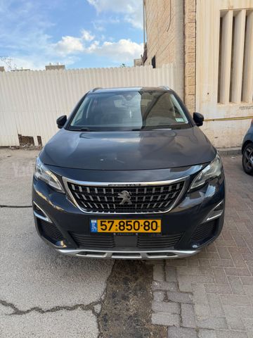 פיג'ו 3008