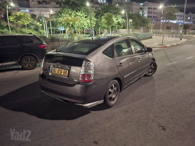טויוטה פריוס