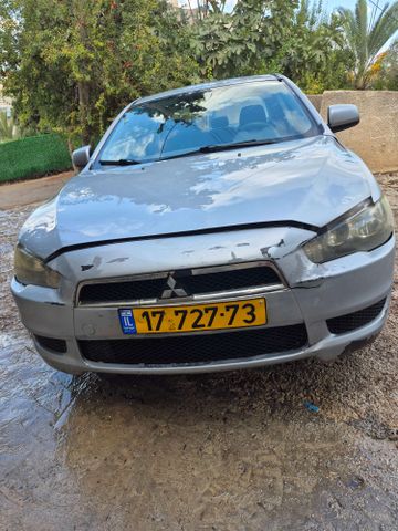 מיצובישי לנסר