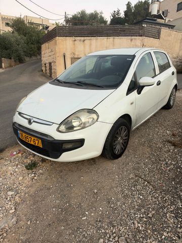 מודעת רכב פיאט פונטו