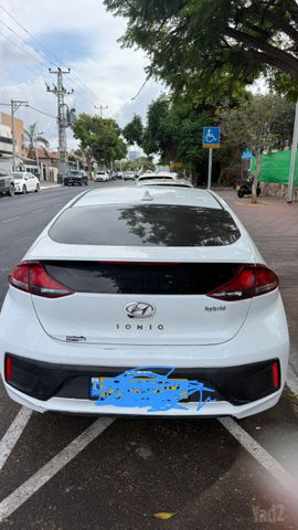 יונדאי איוניק