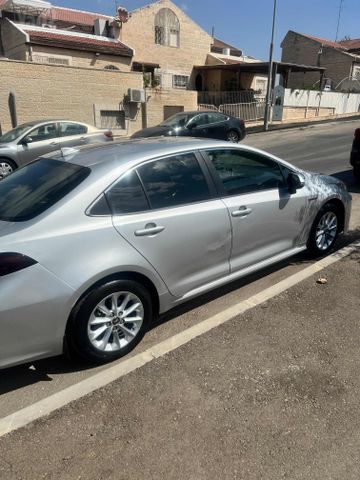 מודעת רכב טויוטה קורולה