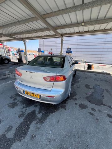 מיצובישי לנסר