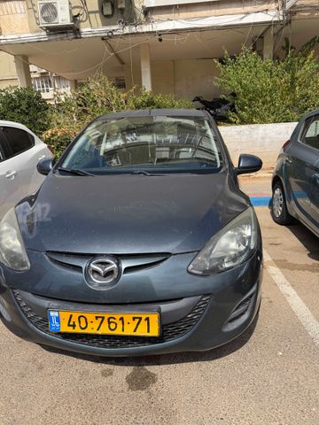 מודעת רכב מאזדה 2