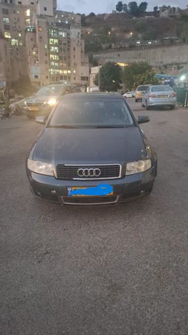 אאודי A4