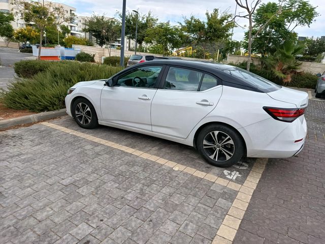ניסאן סנטרה