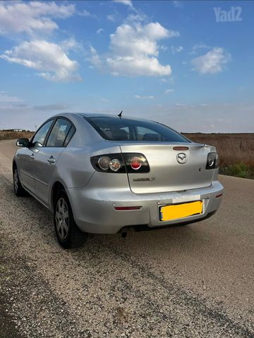מאזדה 3