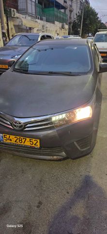 טויוטה קורולה