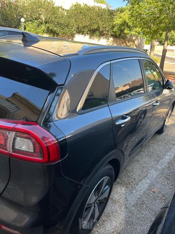קיה נירו