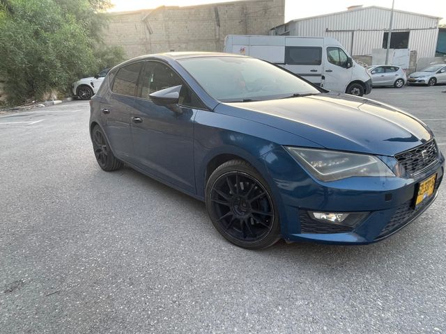 סיאט לאון