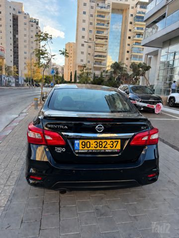 ניסאן סנטרה