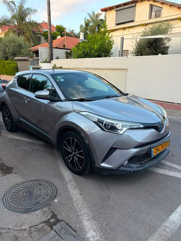 טויוטה C-HR