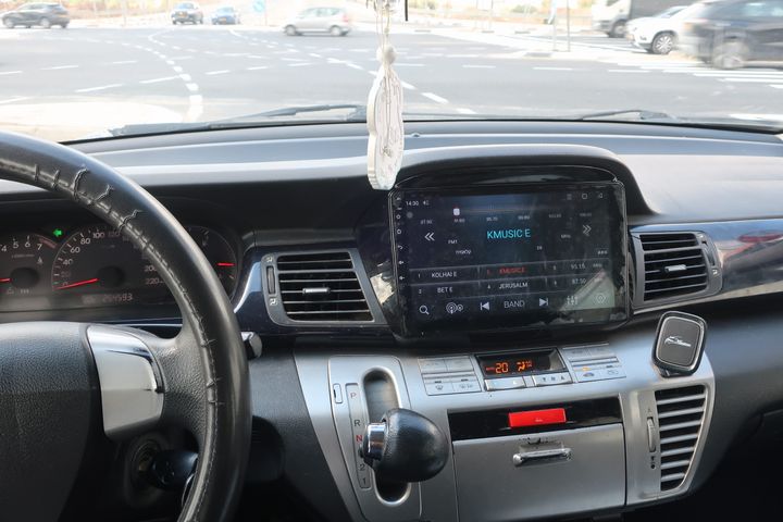 מודעת רכב הונדה FR-V