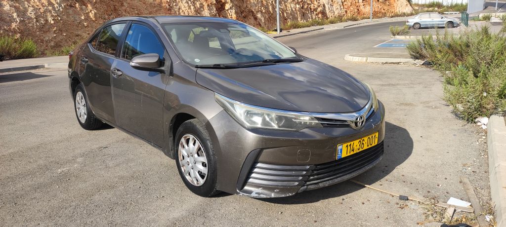 מודעת רכב טויוטה קורולה