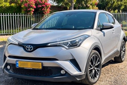 מודעת רכב טויוטה C-HR