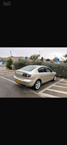 מאזדה 3