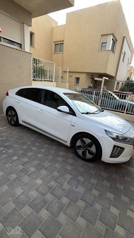 יונדאי איוניק