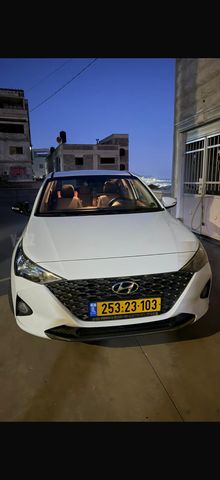 יונדאי אקסנט i25