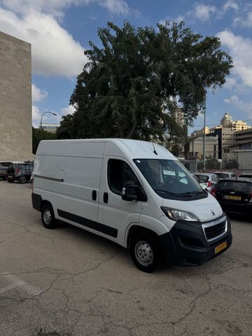 פיג'ו בוקסר