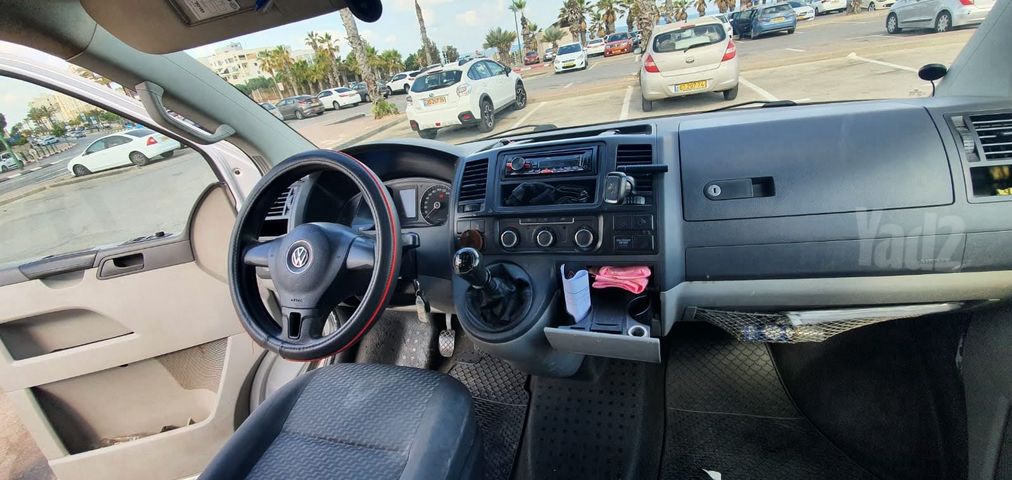 מודעת רכב פולקסווגן טרנספורטר