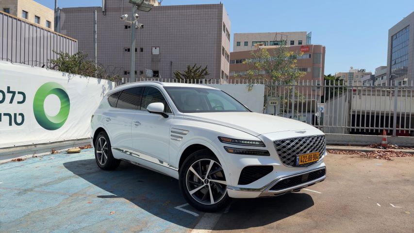 ג'נסיס GV80