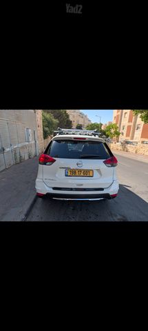 ניסאן אקס טרייל