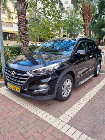 טוסון 4X2 Premium אוט׳ 2.0 (155 כ״ס)