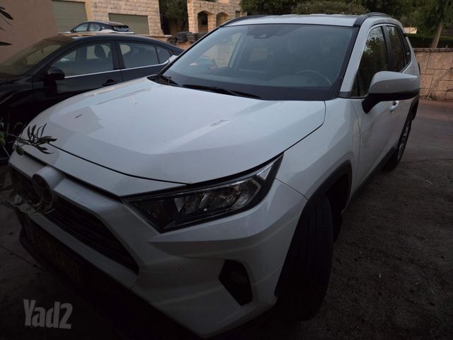 מודעת רכב טויוטה RAV4