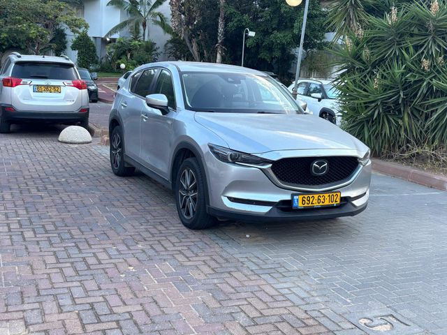 מודעת רכב מאזדה CX-5