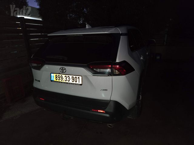 טויוטה RAV4