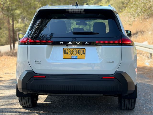 טויוטה RAV4