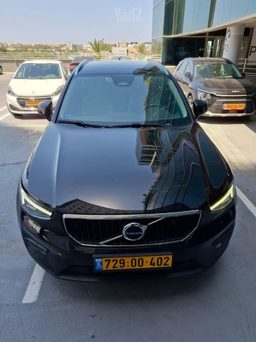 וולוו XC40