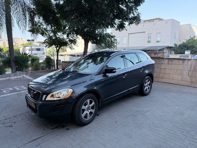 וולוו XC60