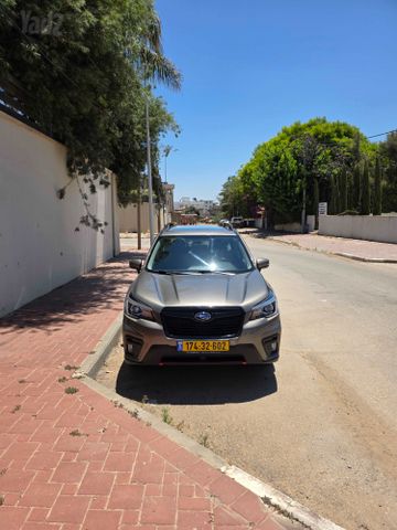 סובארו פורסטר