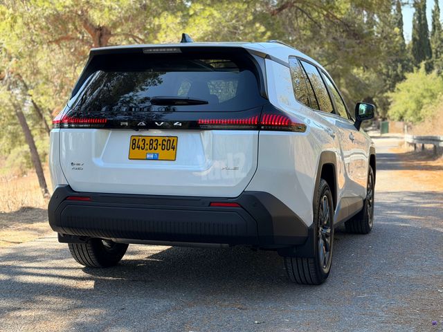 טויוטה RAV4