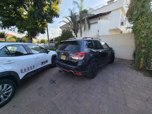 סובארו פורסטר